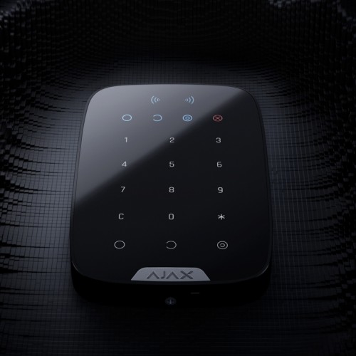 Беспроводная сенсорная клавиатура Ajax Keypad Plus с поддержкой бесконтактных карт и брелоков, черная - 1