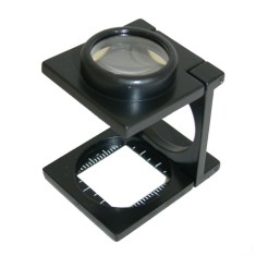 Настільна лупа KONUS LINEN TESTER збільш.-8X Настільна лупа KONUS LINEN TESTER збільш.-8X
